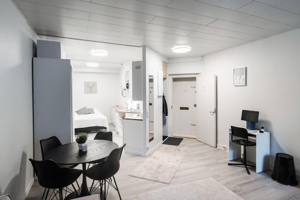 Cozy Roomy Studio Flat Next To Tram Stop @ Kallio Helsinki Luaran gambar