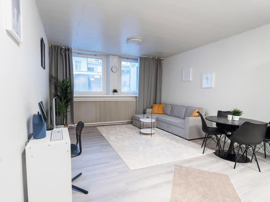 Cozy Roomy Studio Flat Next To Tram Stop @ Kallio Helsinki Luaran gambar